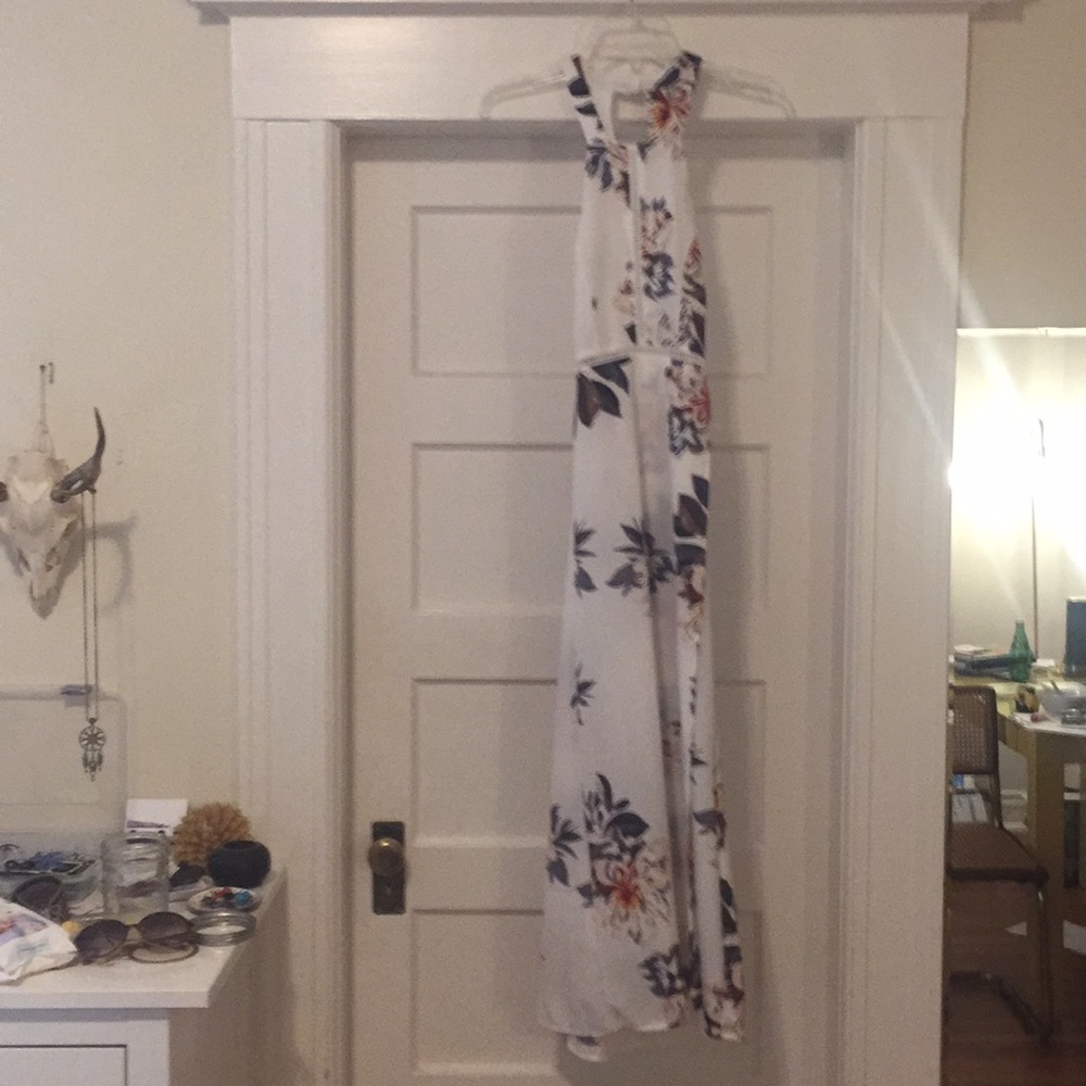 Very cute floral midi dress